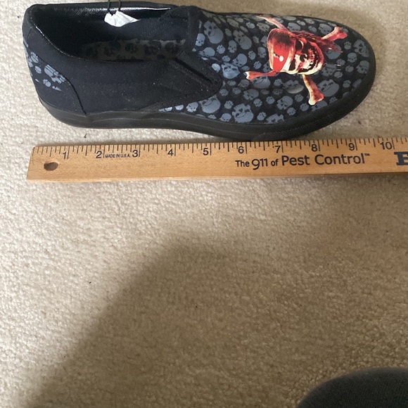 NWT Pirates of the Caribbean Black/Gray Slip on Sneakers - Picture 7 of 7